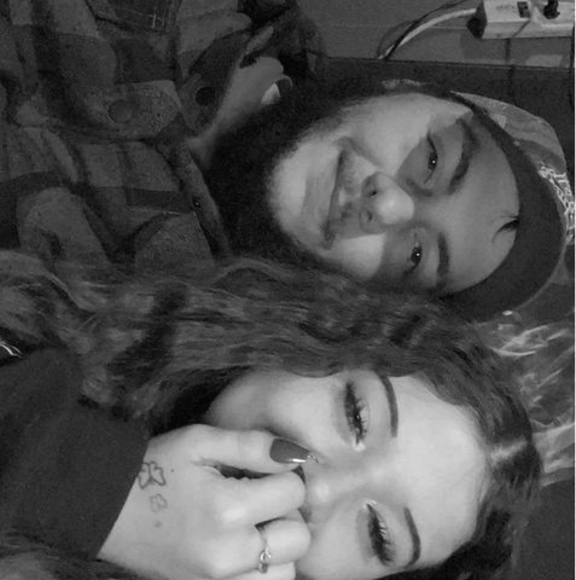 Meet your Posher, Alex - Picture 1 of 1